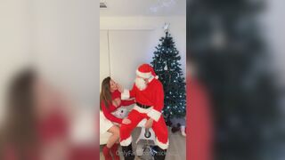 Nickimammasol Getting Pussy Eaten And Nude Boobs Played By Santa Leak Onlyfans Video
