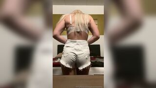 Yourjeeeenny Curvy Booty Out Tryon Shorts Onlyfans Leak Video
