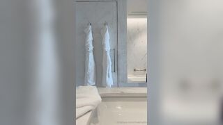 Mia Khalifa Bare Tits Out Ready Up For Date Onlyfans Leaked Video