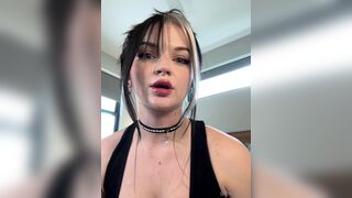 Peachjars In Tight Panties Bouncing On Bed Onlyfans Porn Leak