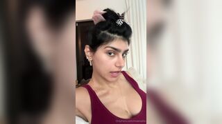 Mia Khalifa Nude Boobs Out Teasing Her Feet Leaked Ppv Onlyfans