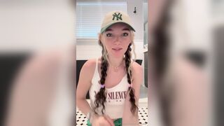 Madi Ruve Cheerleader Girl Masturbating Pussy Onlyfans Leaked Video