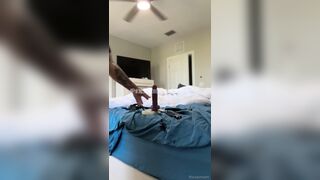 Pixxarmom Stretching Her Ass With A Huge Dildo Onlyfans Video