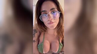 Lavaxgrll Drop Her Bare Nude Tits Out In Green Bikini Leaked Onlyfans
