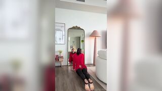 jUlesari Ms. Incredible Doing Yoga With Her Booty Open Leaked Onlyfans
