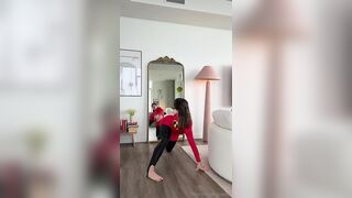 jUlesari Ms. Incredible Doing Yoga With Her Booty Open Leaked Onlyfans