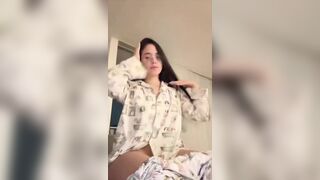 Lioqueen In Strips Her Pajamas And Playing Her Perky Nude Pussy Leaked Onlyfans