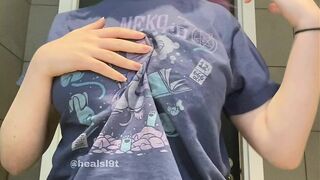 Healsl9t Squeezing Big Boobs Taking Them Out Onlyfans Leak