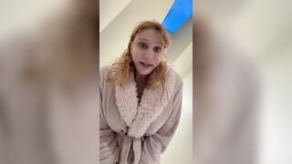 Brynnwoods Aka Valkyrie Brynn In Bathrobe Tits Onlyfans Leak