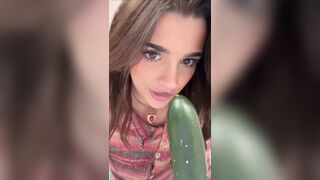 Arikytsya Fuck Perky Pussy With Cucumber Leak Onlyfans Porn Video