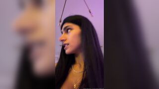 Mia Khalifa Doing Food Reiview With Her Tits Out Latest Onlyfans