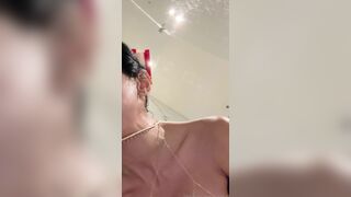 Mia Khalifa Doing Food Reiview With Her Tits Out Latest Onlyfans