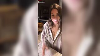 Sarahvanlife Tit Slips On Livestream TikTok