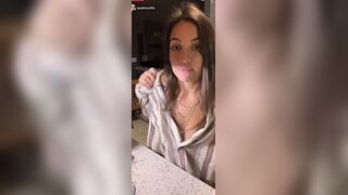 Sarahvanlife Tit Slips On Livestream TikTok