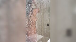 Mia Khalifa Steamy Jacuzzi Escape Sensual Shower & Sultry Dress-up Leaked Onlyfans