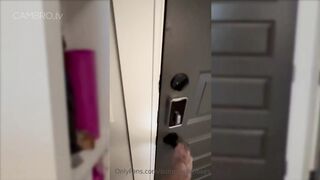 Summer Brookes Hosekeeping Blonde Sucking Dick And Rides For Extra Money Onlyfans Leak