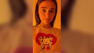Megnutt02 Flashes Her Bare Breasts In Leaked Clip