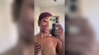 Naobi Asanti Oil Teasing Her Nude Body