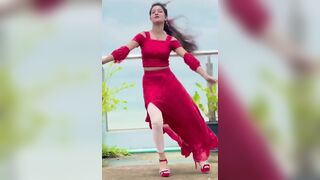 Viral TikTok Dancer Pleasures Herself In Leaked Clip