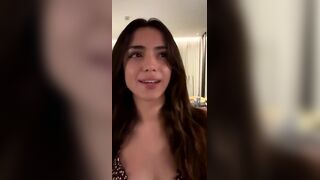 Girlylana Achieves Intense Squirting With A Vibrating Dildo