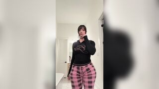 Athenakami Takes A Desk Creampie From Her Boss