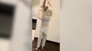 Punjabi MILF Shows Off Her Plump Ass In Exclusive OnlyFans Clip