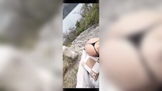 Emjayplays Fucks Hard On A Sunny Meadow Blanket