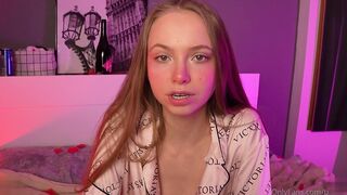 Baby Riley Pleasures Herself With A Dildo On A Candlelit Date