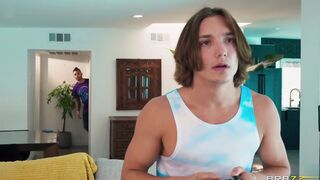 Gamer Chick Renee Rose Takes Double Penetration From Stepbrothers