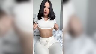 Urbabydollxo Drop Her Big Nude Melons Out