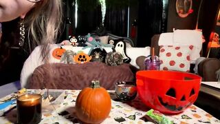 Bigtittygothegg 10/24 Halloween Livestream Cutting Pumpkin Head With Her Tits Out Onlyfans