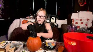 Bigtittygothegg 10/24 Halloween Livestream Cutting Pumpkin Head With Her Tits Out Onlyfans
