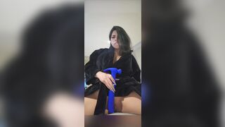 Lizbeth Rodriguez Vibrating Nude Pussy Lips On Bed Leak Onlyfans Video
