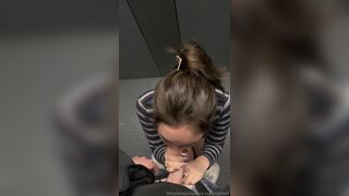 Joell Perry Aka Joseydaniels Pov Elevator Blowjob Ppv Onlyfans Porn Video