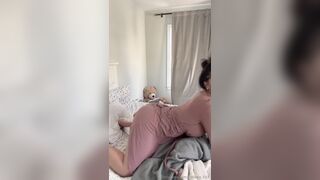 Colleen.333 Teasing On Bed And Getting Slipped Nude Nipples Leak Onlyfans