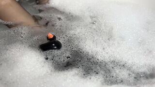 Railey Diesel Perfect Pov Dildo Rides On Top Of Bathtub Leak Onlyfans Video