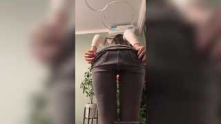 Filatochka Aka Marina Filatova Pulling Her Jeans Down And Flash Puffy Pussy Onlyfans Leak Video