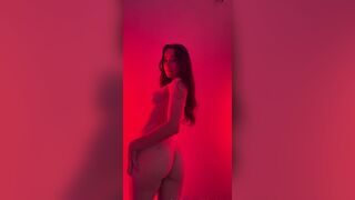 Nichameleon Red Room Solo Booty Spank Onlyfans