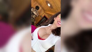 Myladelrey Giving Head To A Stranger And Let Him Fuck Her Onlyfans Video